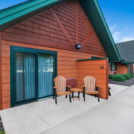 Holiday Inn Express & Suites Hayward By Ihg Exterior photo