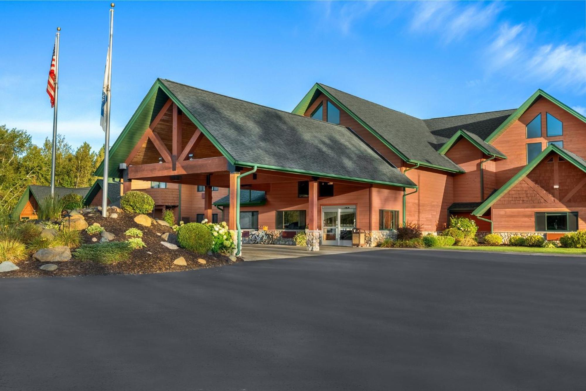 Holiday Inn Express & Suites Hayward By Ihg Exterior photo