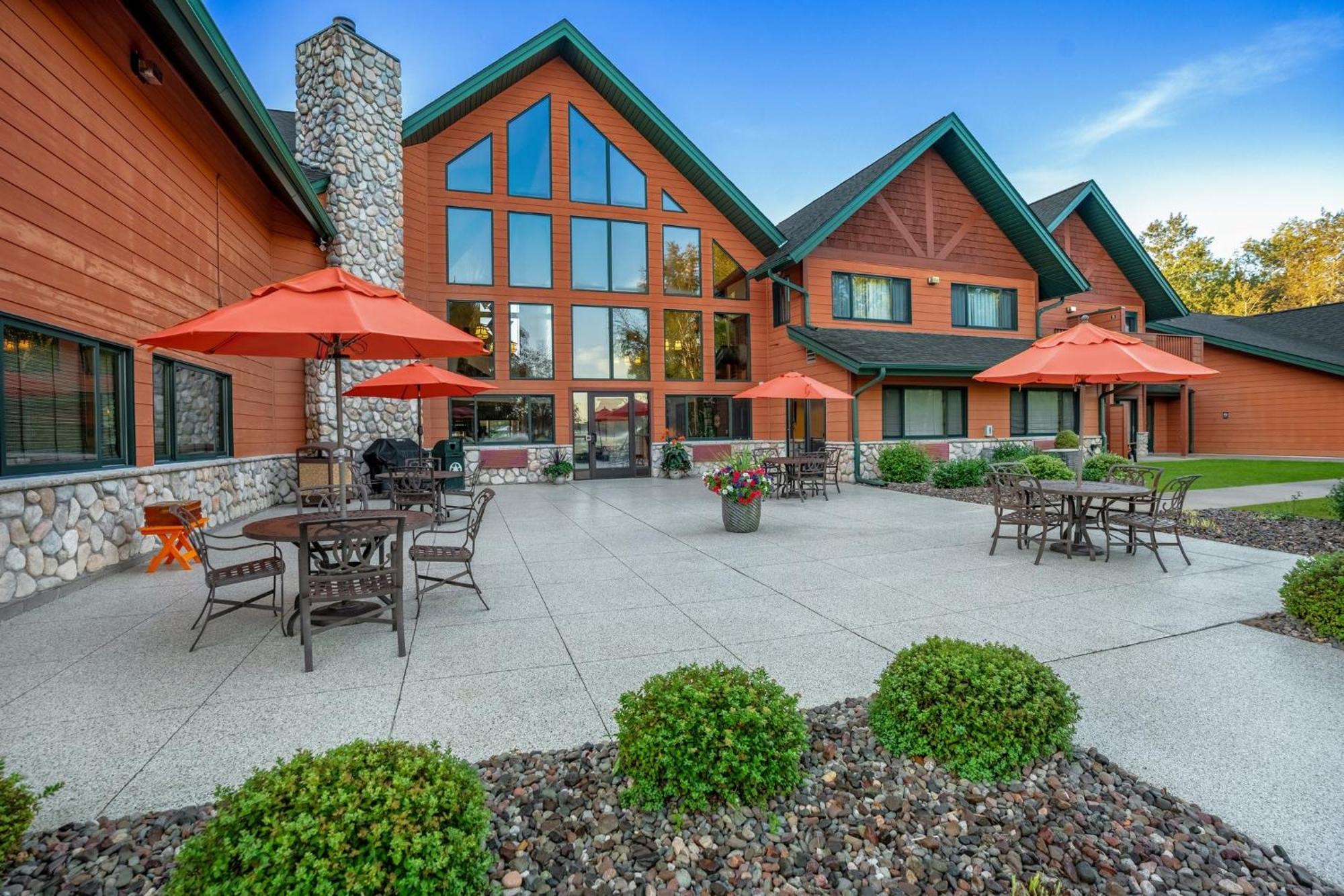 Holiday Inn Express & Suites Hayward By Ihg Exterior photo